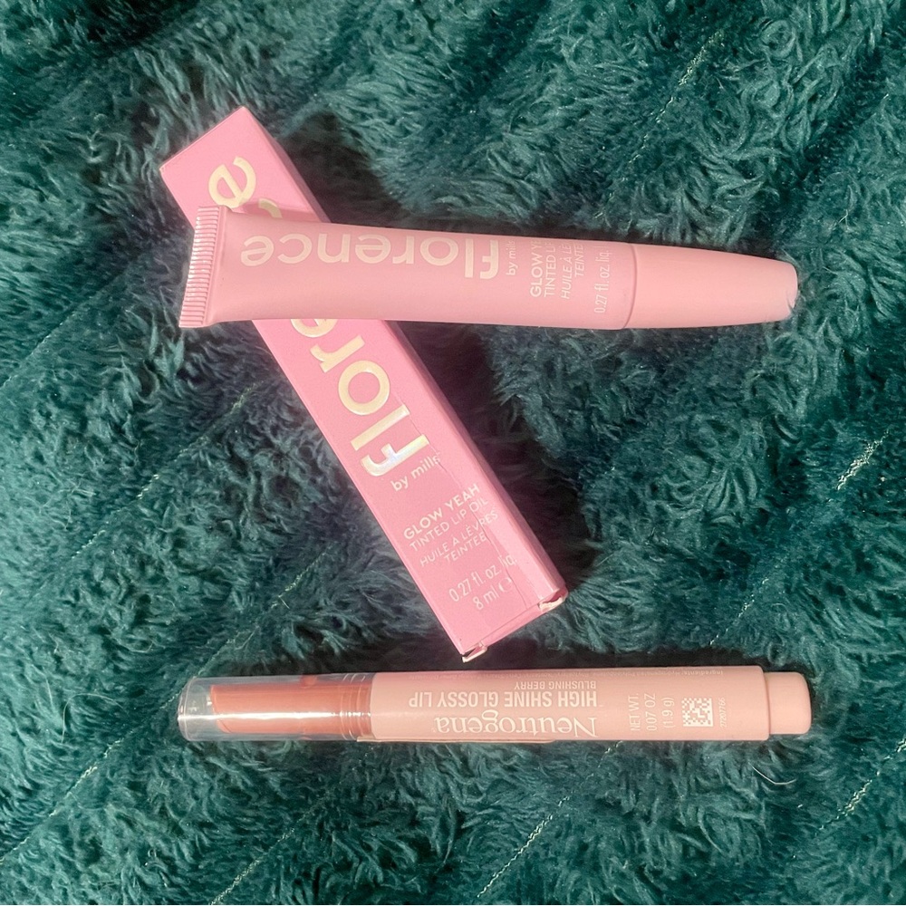 Extraordinary Translucent Powder - Picture 6 of 8